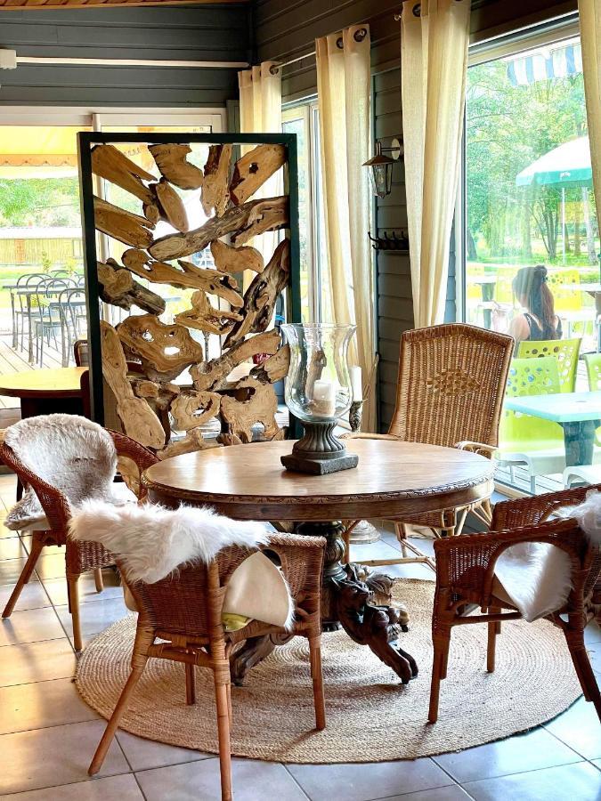 Les Etangs De Planquery Hotell Exteriör bild