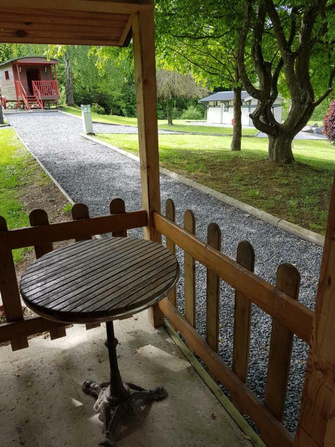 Les Etangs De Planquery Hotell Exteriör bild